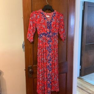 Beautiful Japna midi dress w fabric covered buttons all the way down front 😍😍